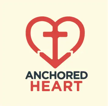anchored heart logo cream-100